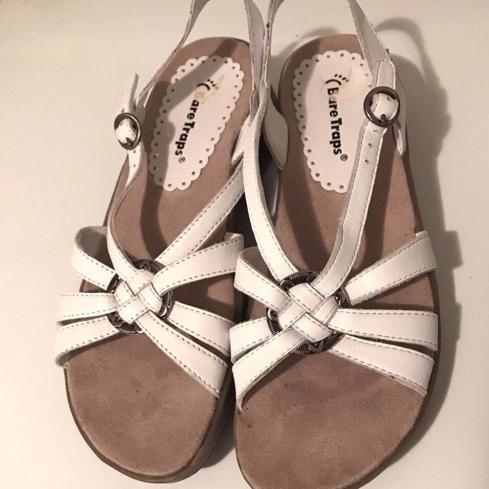 Bare Traps White Outsee Sandals Strappy Size 6.5M